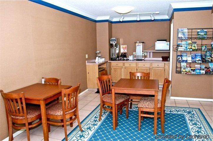 University Manor Inn Buffalo Restaurant bilde
